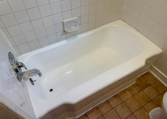 How Does Affordable Bathtub Refinishing Save You Time and Money?