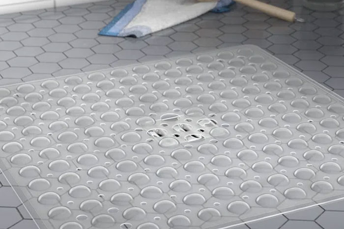 NON-SLIP SAFETY FLOORS